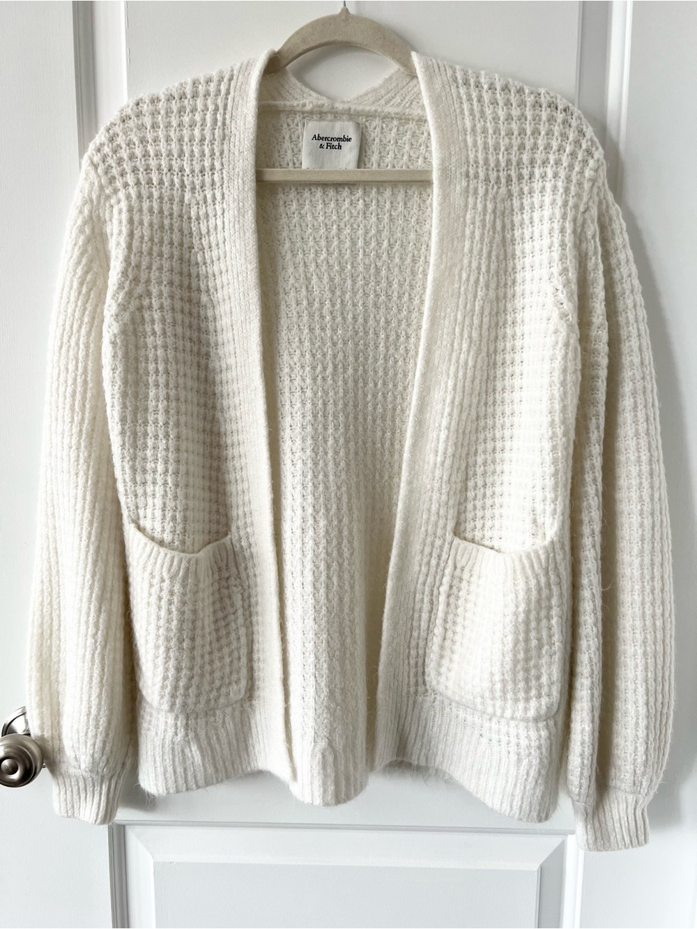 Abercrombie & Fitch Oversized Knit Open Cardigan | White | Size Small